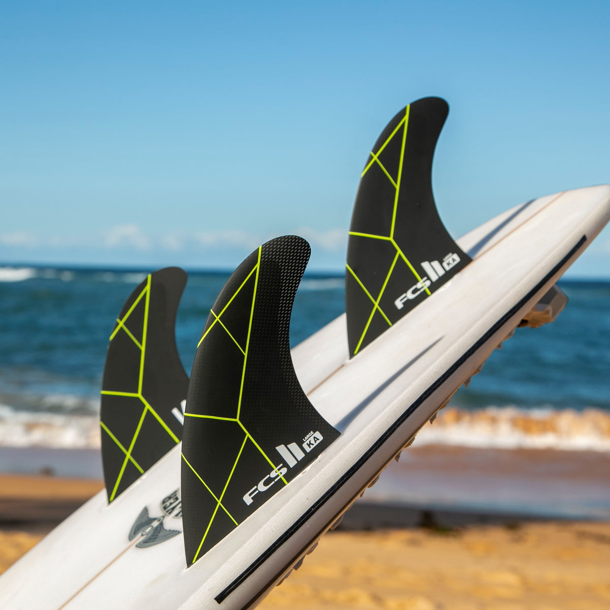 FCS II KOLOHE ANDINO TRI FINS