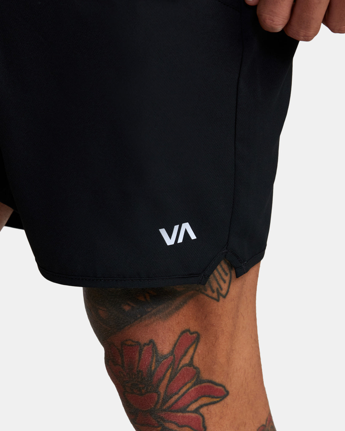 RVCA YOGGER IV ELASTIC SHORTS 17"