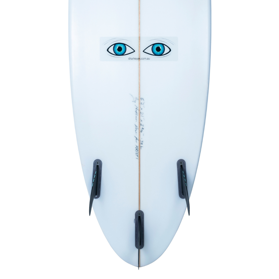 SHARK EYES - SHARK DETERRENT STICKER (MEDIUM)